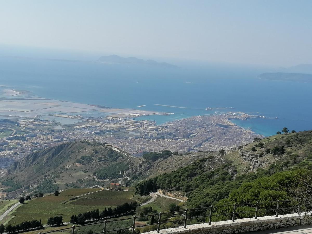Apartamento Le Rose Di Maria Trapani Exterior foto